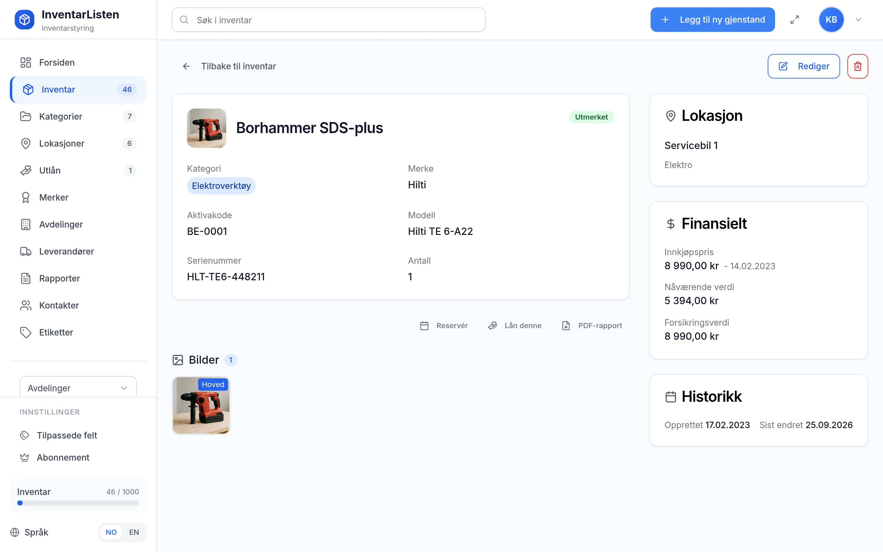 Detaljside for et inventarelement hos entreprenør i bygg og anlegg – verdi, service, garanti og egendefinerte felt