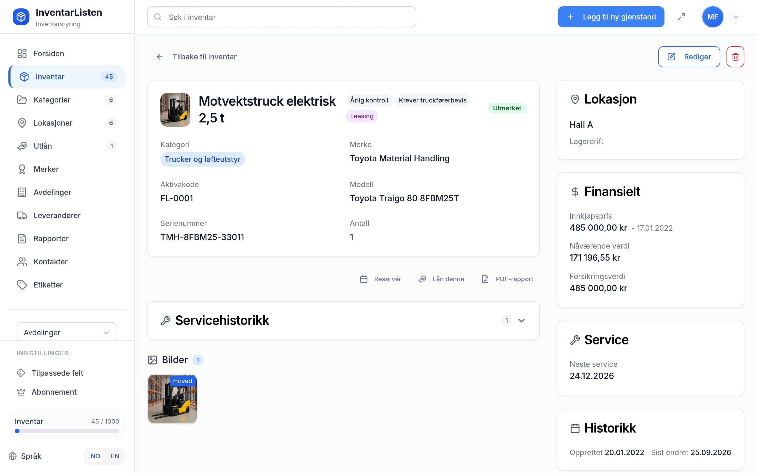 Detaljside for et inventarelement hos lager- og logistikkbedrift – verdi, service, garanti og egendefinerte felt